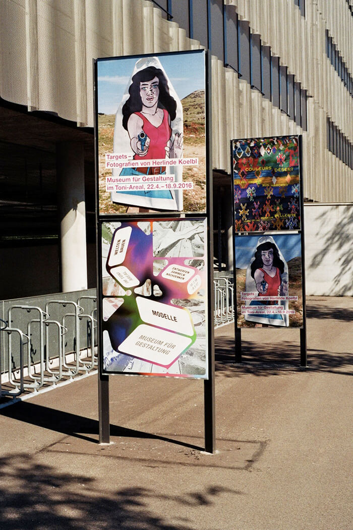 Plakate vor der ZHDK